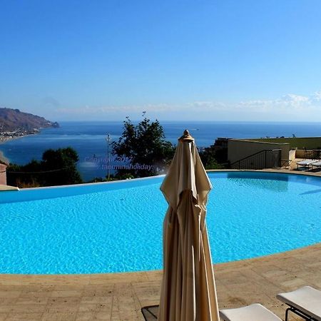 Bayview Apartment - Taormina Holidays Ngoại thất bức ảnh