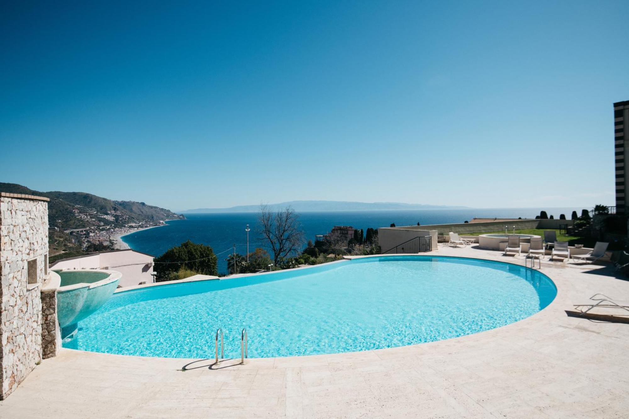 Bayview Apartment - Taormina Holidays Ngoại thất bức ảnh