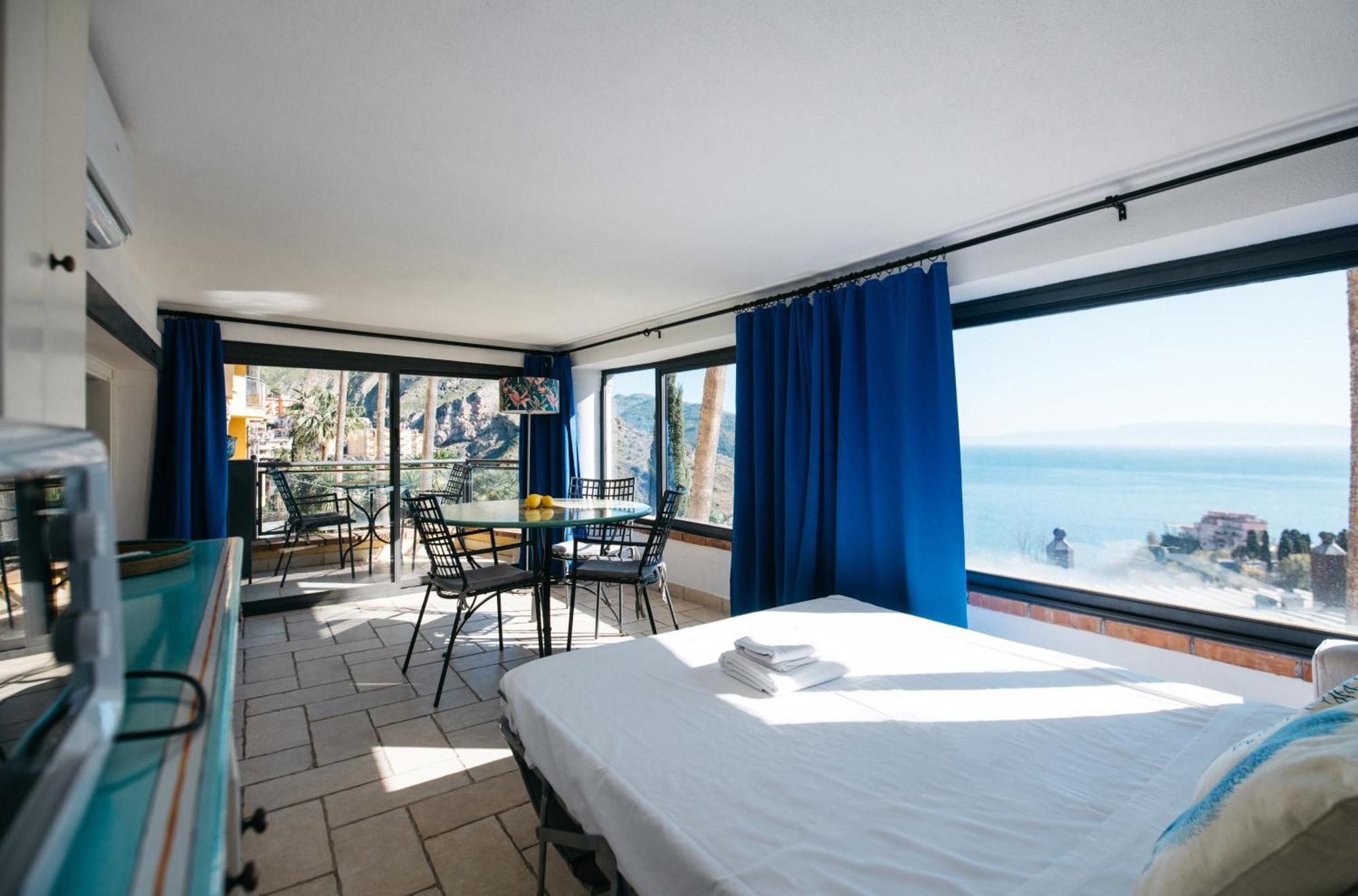 Bayview Apartment - Taormina Holidays Ngoại thất bức ảnh